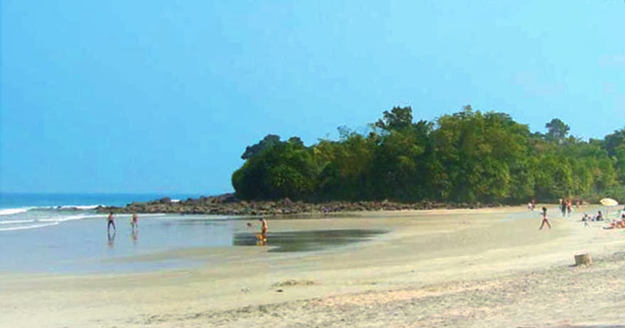 Conheça a Praia Preta